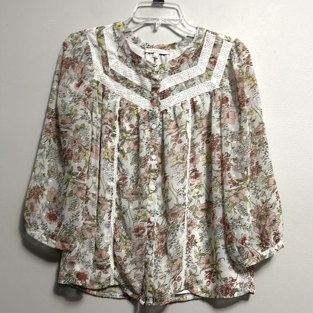 Skies Are Blue floral button up blouse small cottagecore